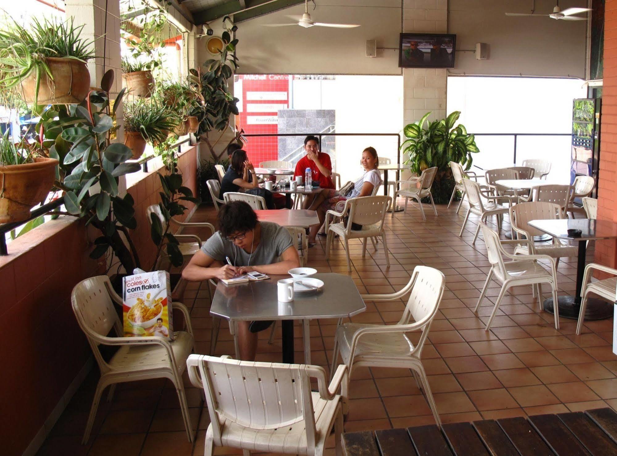 Chillis Backpackers Hostel Darwin Exterior photo